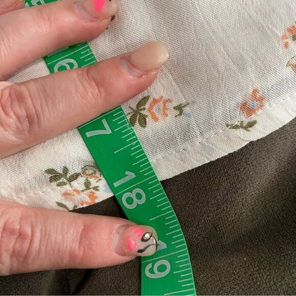 Billabong Love Somebody Cropped Long Sleeve Ballon Top - Picture 12 of 13